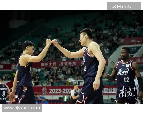 2002年CBA经典对决山东队与八一队的巅峰对抗回顾与精彩瞬间分析 2002年CBA经典对决山东队与八一队的巅峰对抗回顾与精彩瞬间分析